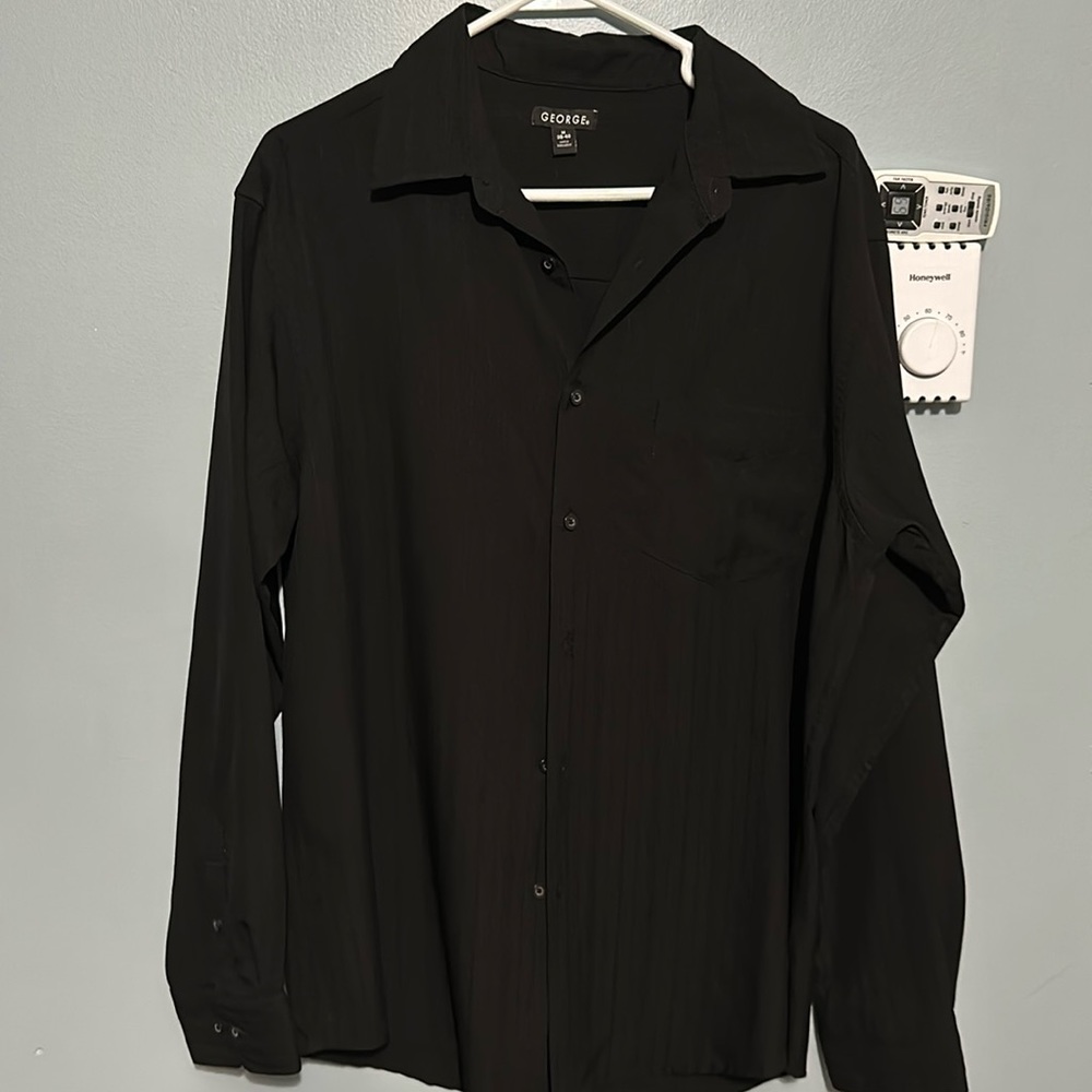 Men’s black dress shirt